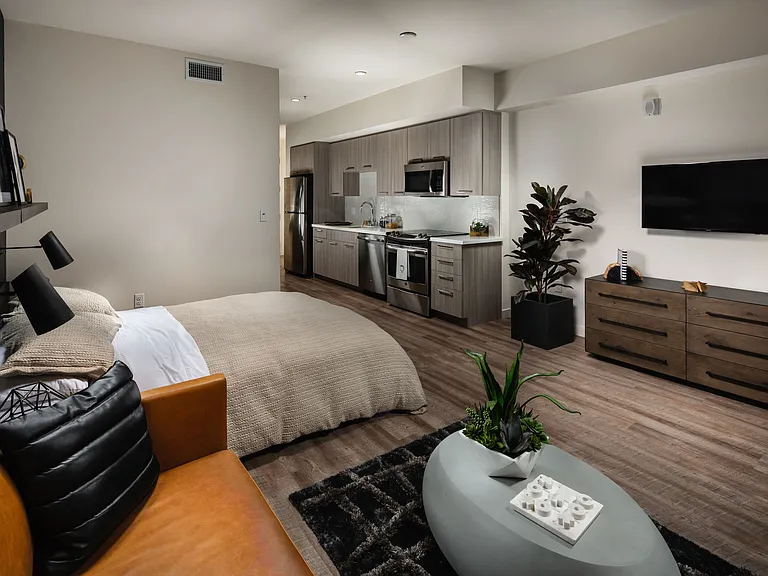 Topaz Apartments — Photo 11