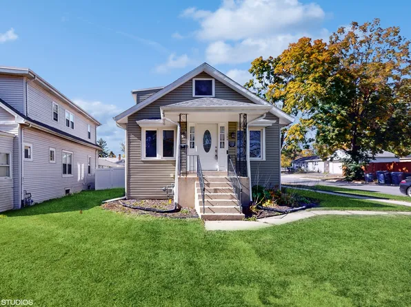 134 N Addison Rd, Villa Park, IL 60181