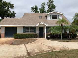 8393 Kumquat Ave, Seminole, FL 33777