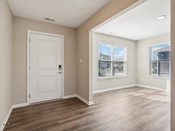 5th image of 511 Marsh Aster Dr
