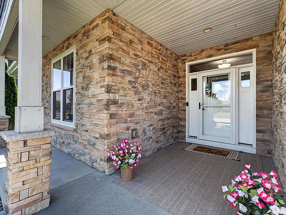 3rd image of 4419 Eagle Ridge Lane