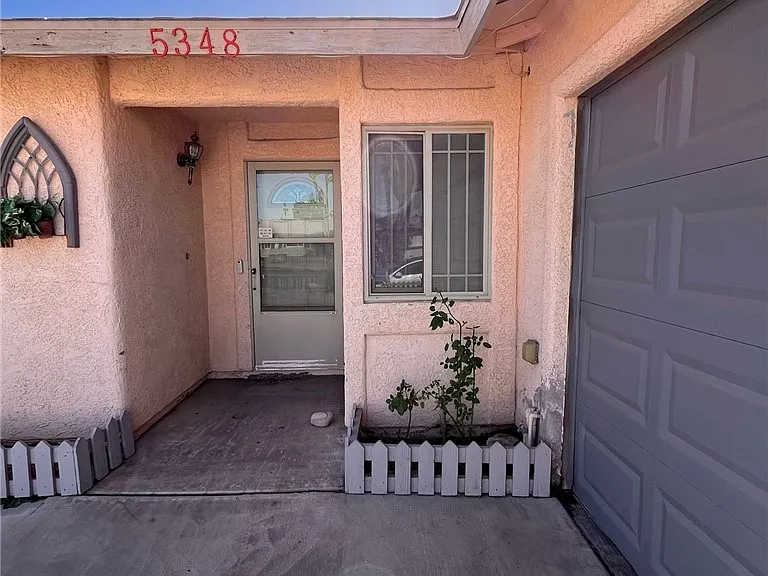 5348 Ravendale Cir — Photo 2