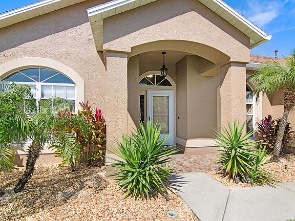 3rd image of 1022 Pelican Ln