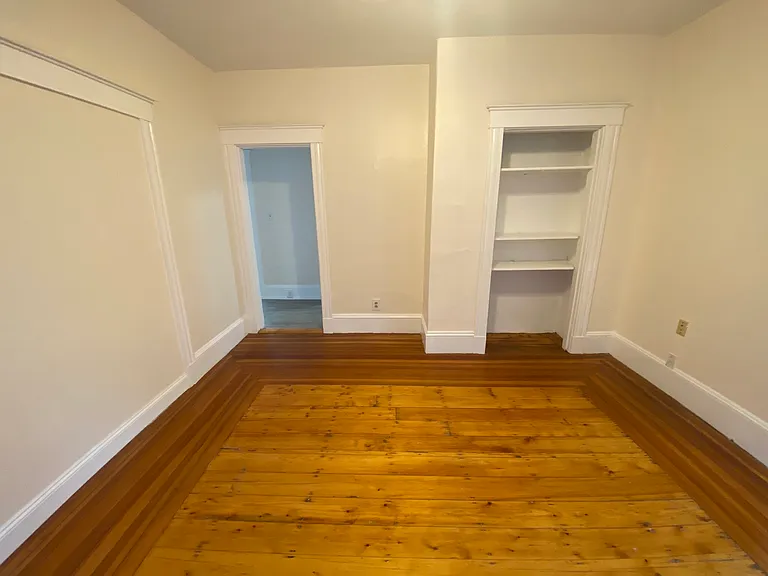 33 Everett Ave #4 — Photo 11