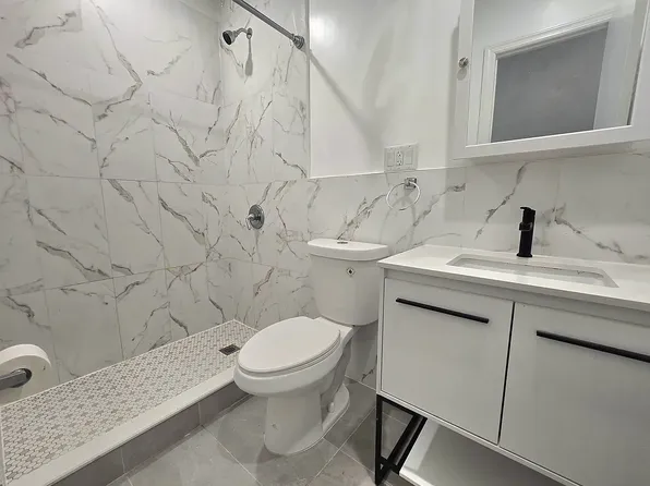 195 30th Street image 4 of 9