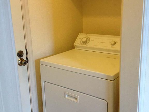 3rd image of 1133 Mountain Quail Cir