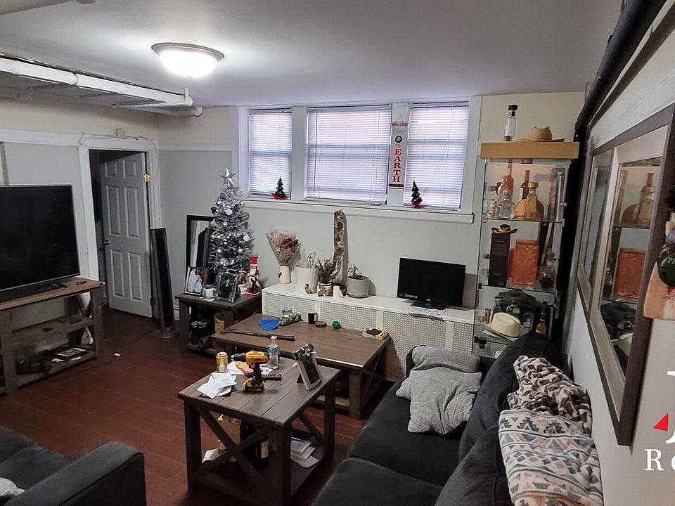 2nd image of 5059 N Ashland Ave #B