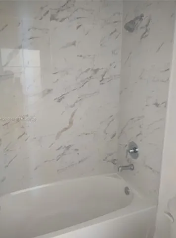 640 Pioneer Way — Photo 3