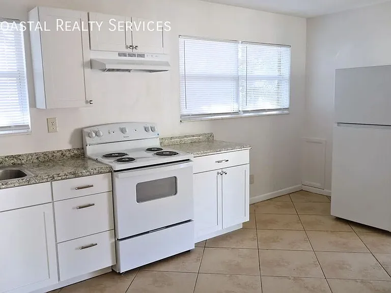 22 Overstreet Dr — Photo 3