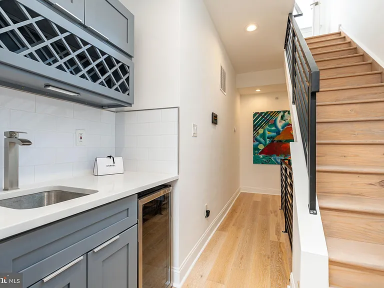 2147 Cross St — Photo 26