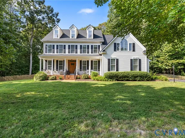 1296 Autumn Breeze Dr, Oilville, VA 23129