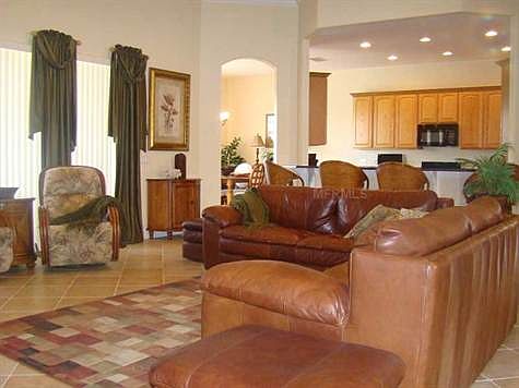 2nd image of 512 Tapatio Ln