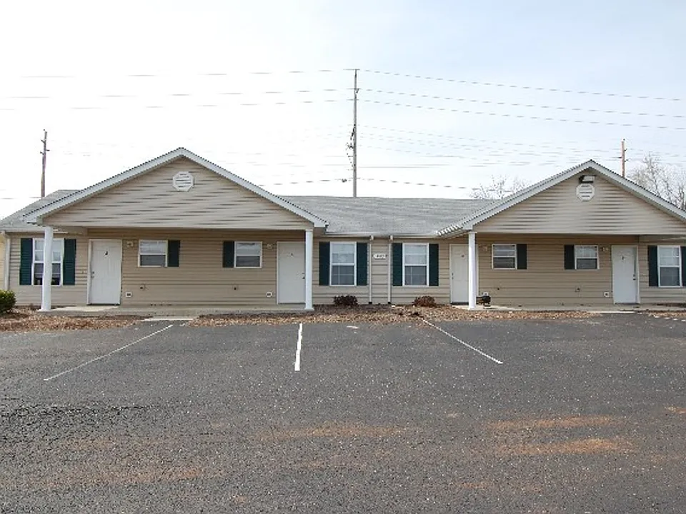 1883 Liam Ct