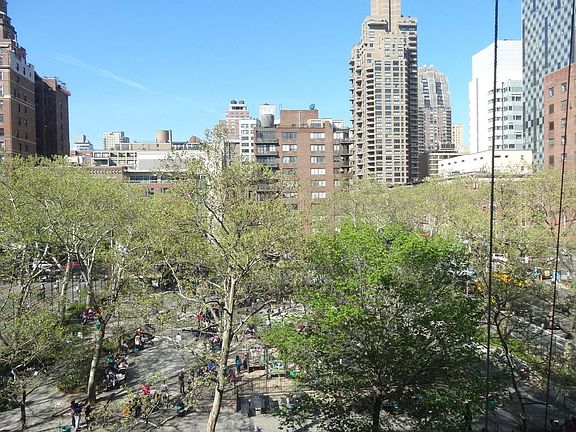 5th image of 342 E 67th St APT 6A