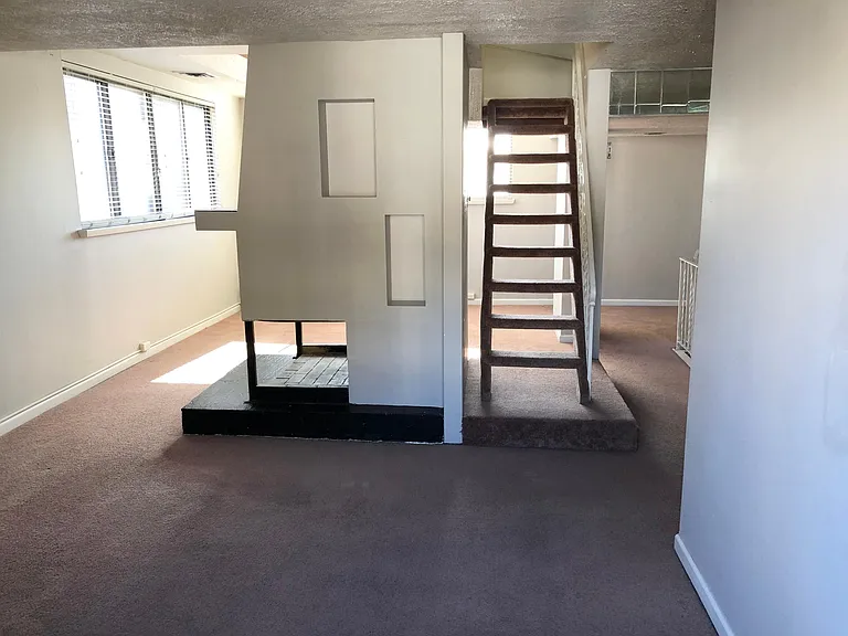 114 N Main St #2 — Photo 4