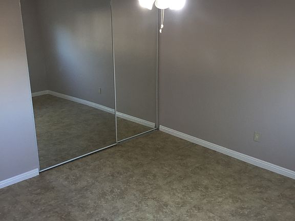 3rd image of 385 Vernon Dr APT B