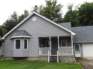 19 Helena Dr, Struthers, OH 44471