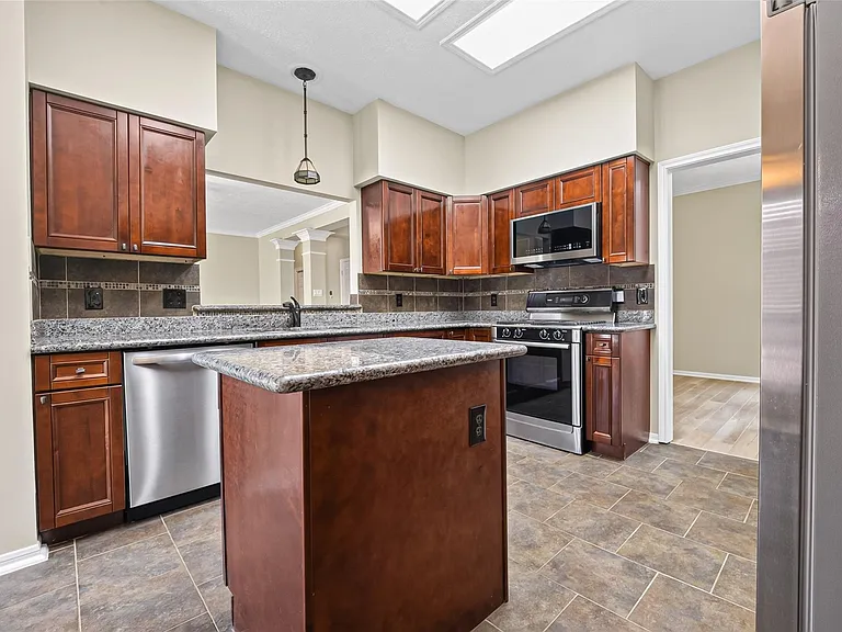 1430 Mabry Mill Rd — Photo 8