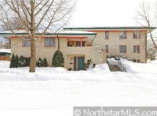 555 Summit Ave, Saint Paul, MN 55102