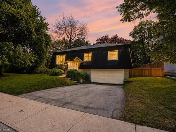 2198 Devon Rd, Oakville, ON L6J 5M2