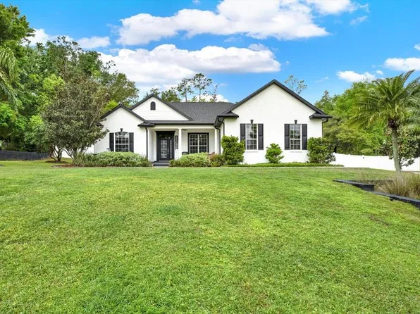 9851 Pine Leaf Ln, Dade City, FL 33525