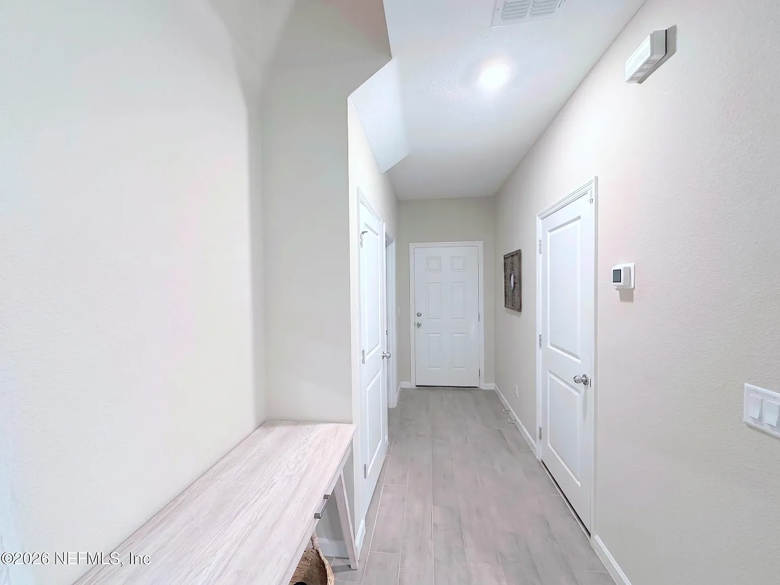 3 bed, 2.5 bath, 1631 sqft, $2,350 — Photo 2