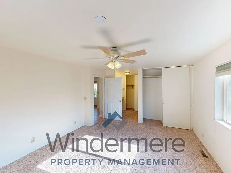 2040 Sunbar St — Photo 7
