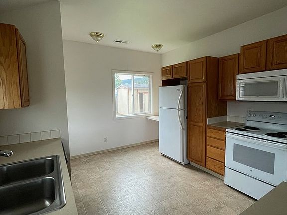 4th image of 255 57th St