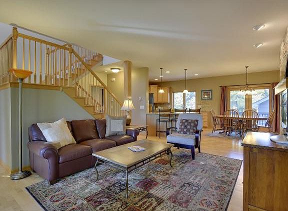 5th image of 18374 Dell Dr