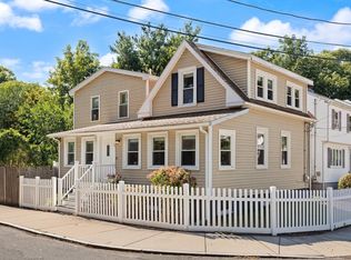 76 Saunders St, Medford, MA 02155