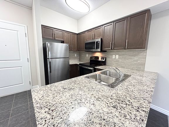 4th image of 5 Rittenhouse Rd #102