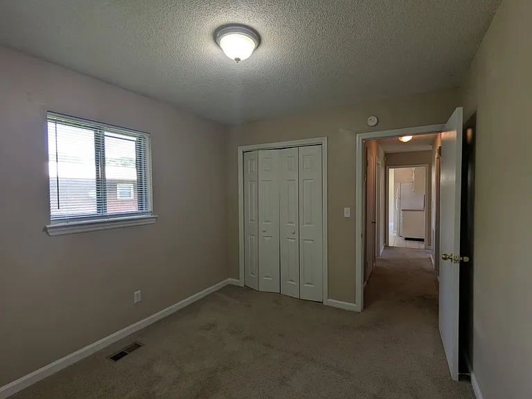 4753 Tessie Ln — Photo 8