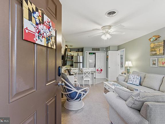 2nd image of 105 120th St Unit 202C