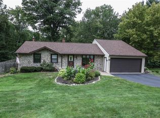 26 Oak Hill Ter, Penfield, NY 14526