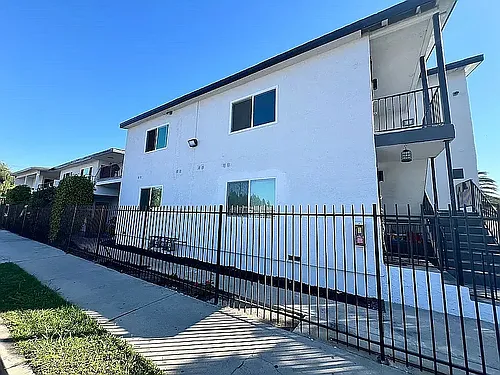 102 E Indigo St #6 Photo 1 102 E Indigo St #6 Photo 1