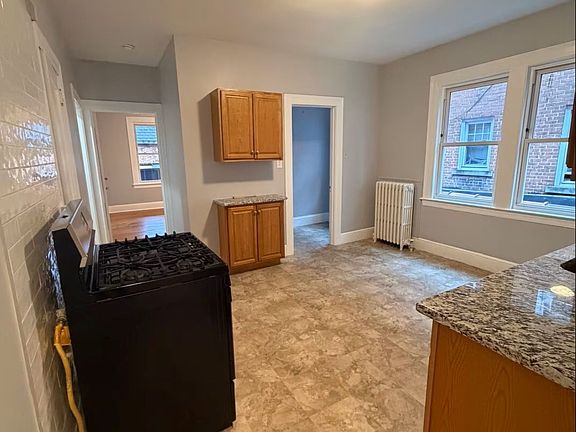 2nd image of 276 Park Rd