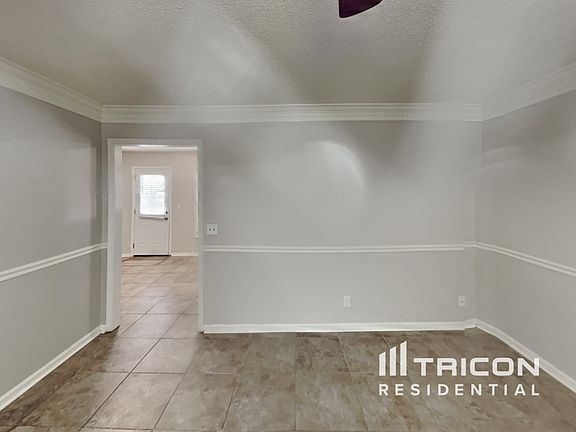 2nd image of 1127 Woods Edge Dr