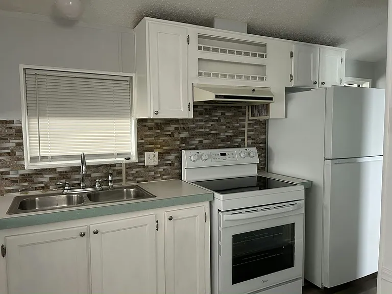 Lake Bambi MH & RV Park — Photo 20