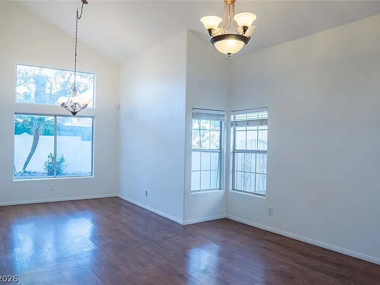 7608 Botany Bay Dr — Photo 2