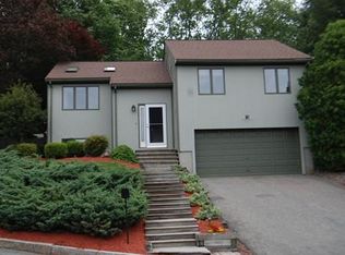 11 Almont St, Lowell, MA 01852