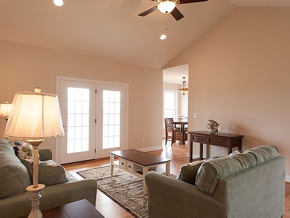 3rd image of 30 Mahogany Dr