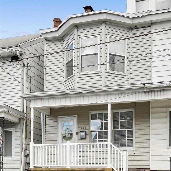 1st image of 145 N Railroad Ave