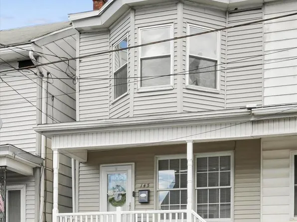 145 N Railroad Ave, Frackville, PA 17931