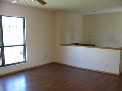 4th image of 2534 Curren Dr