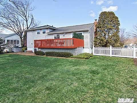 2nd image of 4 Surrey Ln