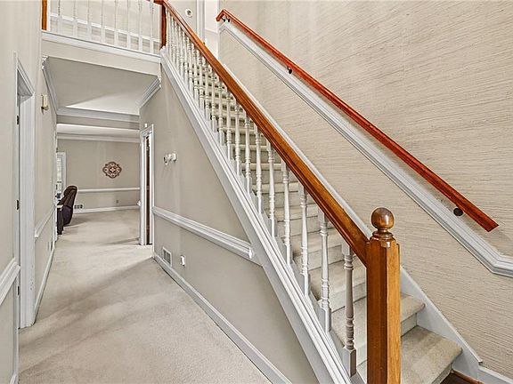 3rd image of 7370 Talbot Colony