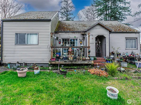 10424 48th Avenue E, Tacoma, WA 98446
