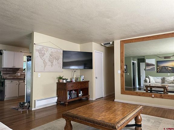 5th image of 685 Veinte Drive