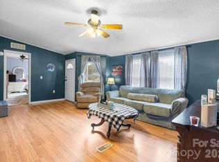 157 Broad Meadow Dr, Statesville, NC 28677