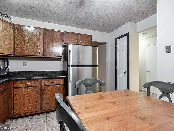 4th image of 5308 Anchor Ct